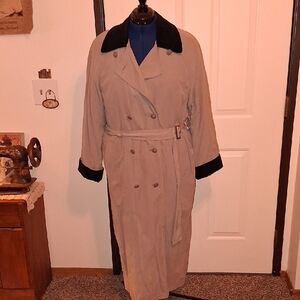 London Fog Grey Trench Coat W/Removable Warm Liner.